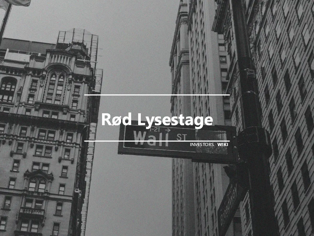 Rød Lysestage